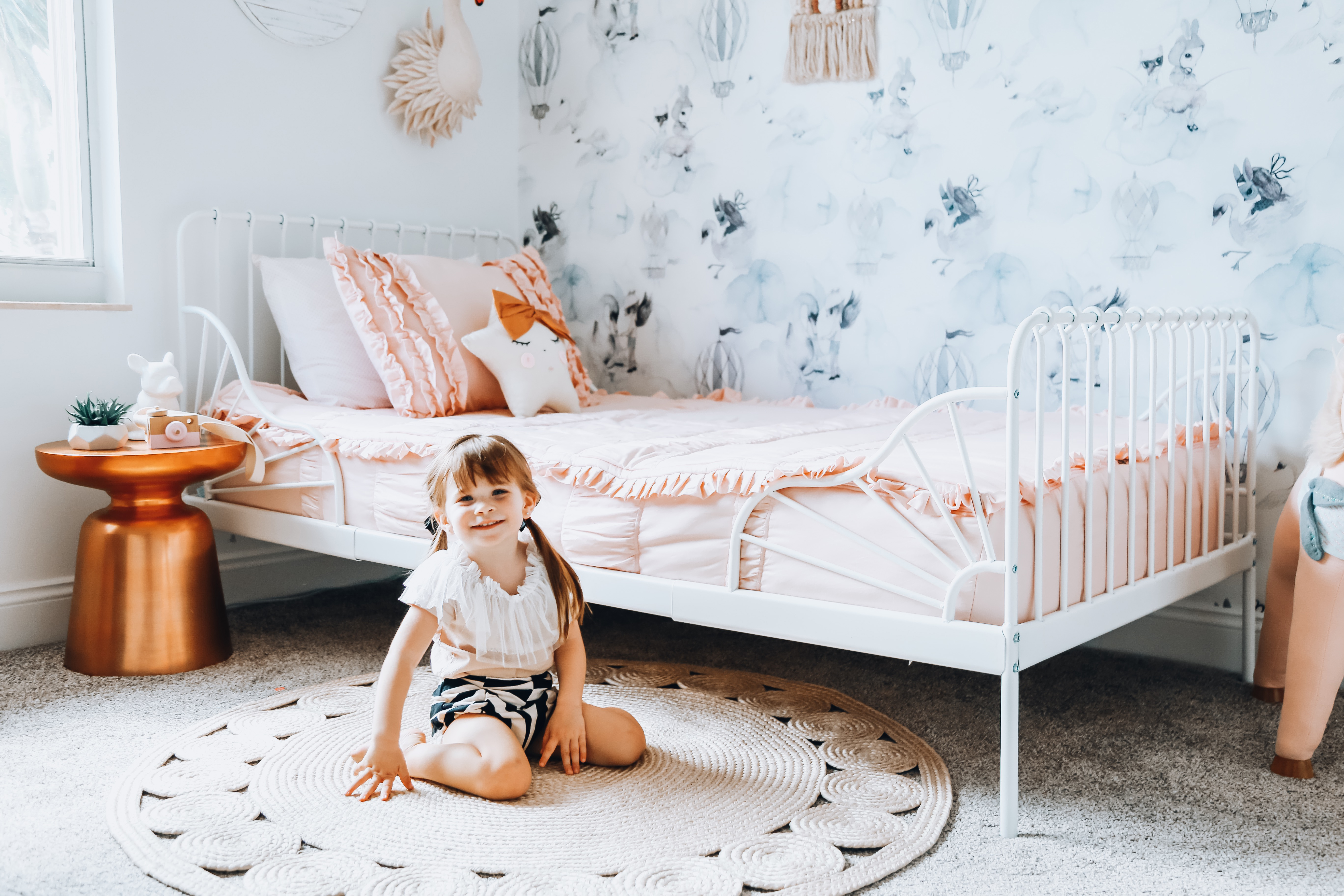 Huis Toestemming chef Big Girl Room Mini Makeover with Beddy's Beds - Stephanie Hanna Blog