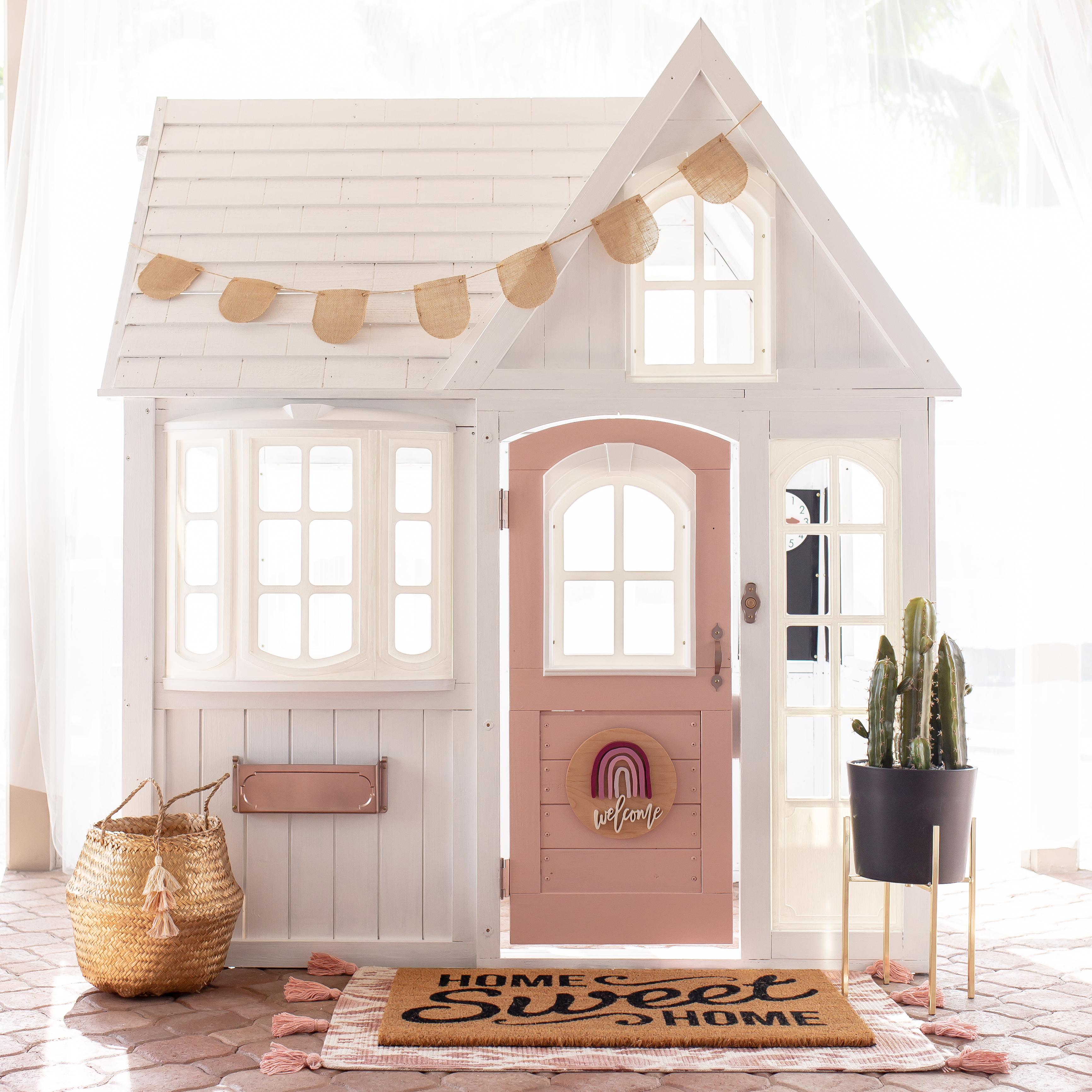 DIY Homemade Playhouse