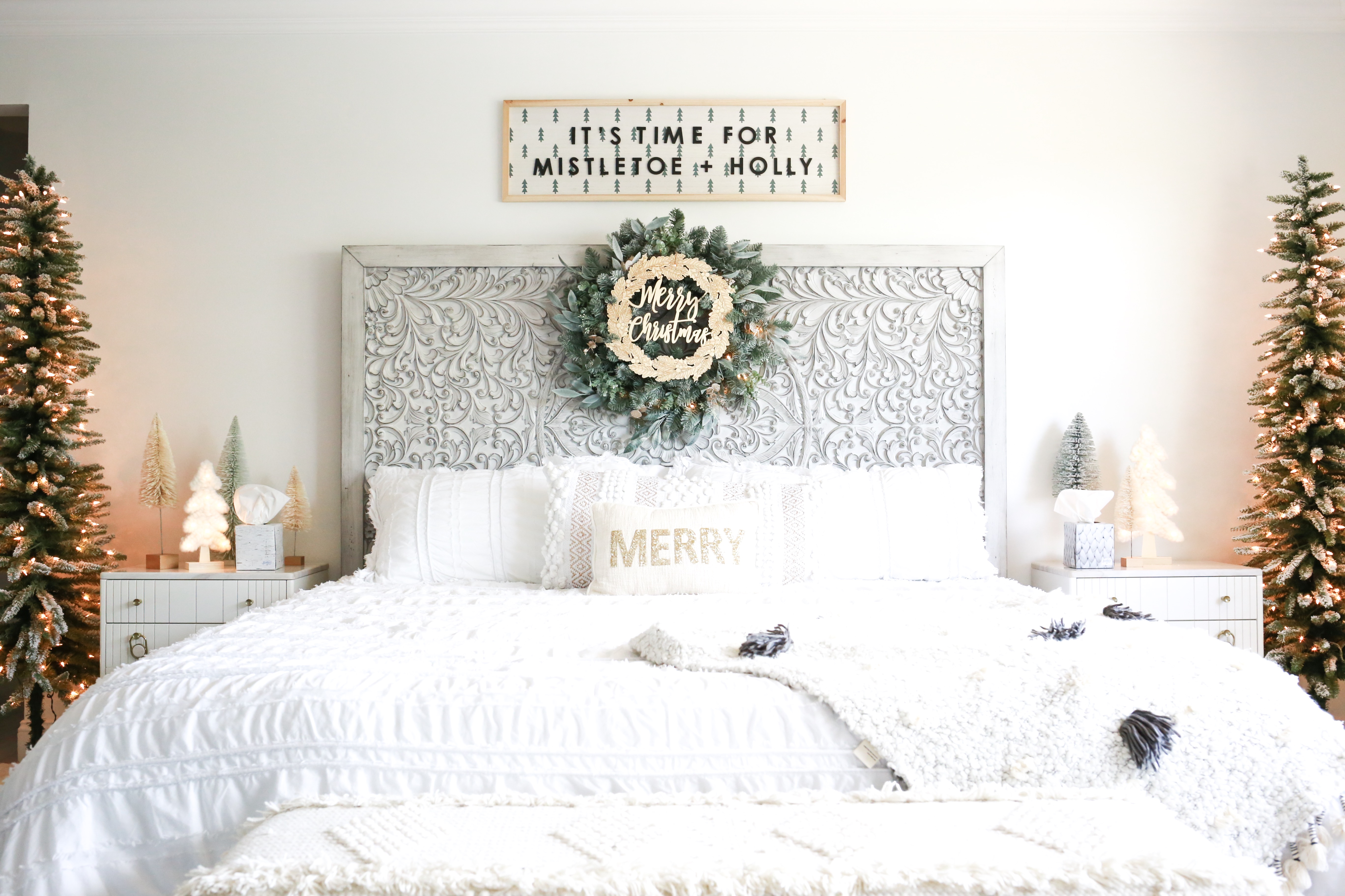 Scotties x Genevieve Gorder collection, bedroom decor for the holidays