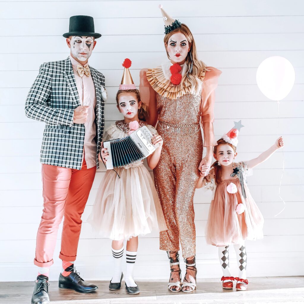 10 Halloween Costumes That Are So Easy Even Your Kids Can Make Them