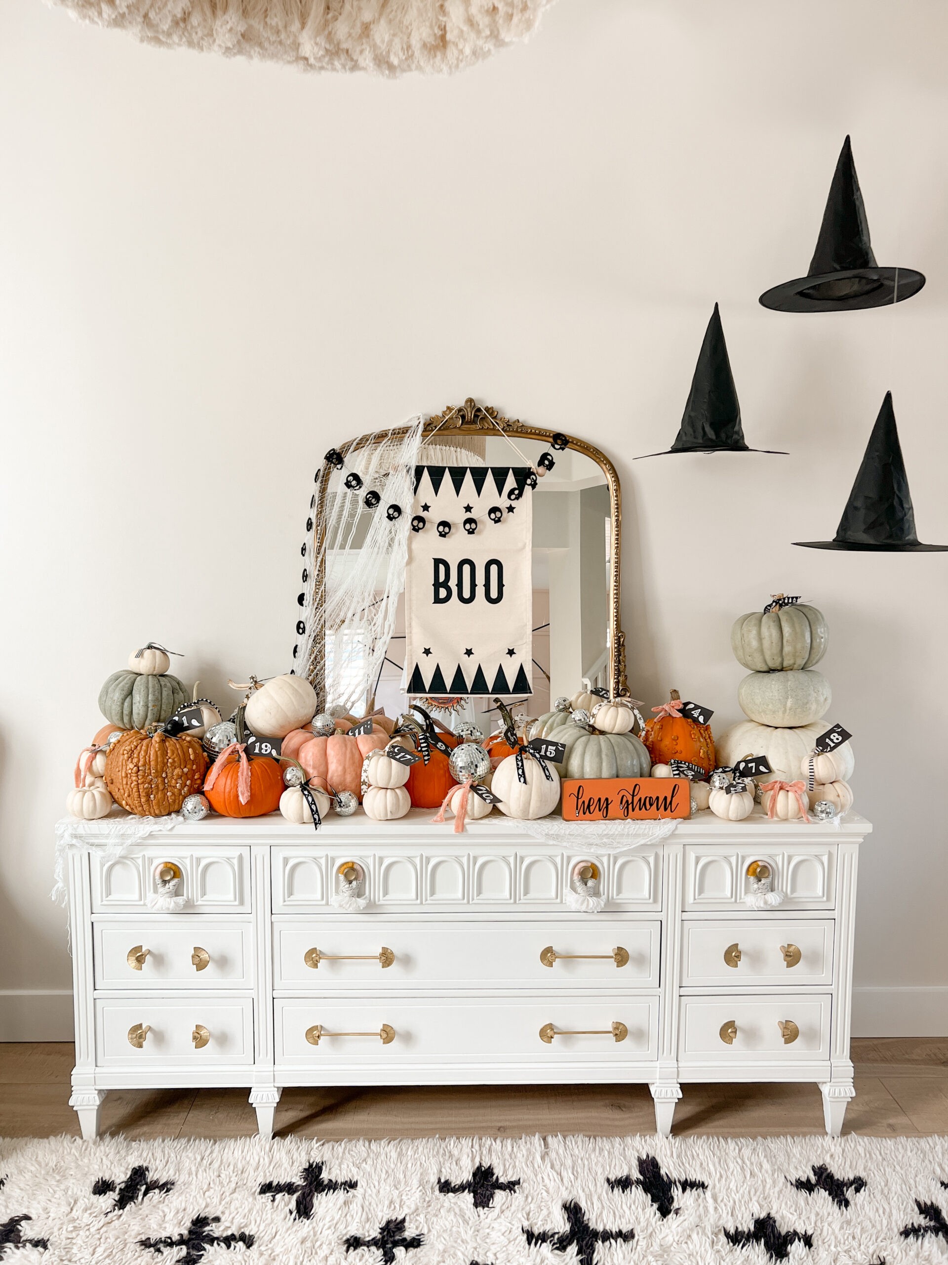 Halloween Decor Inspiration - Stephanie Hanna Blog